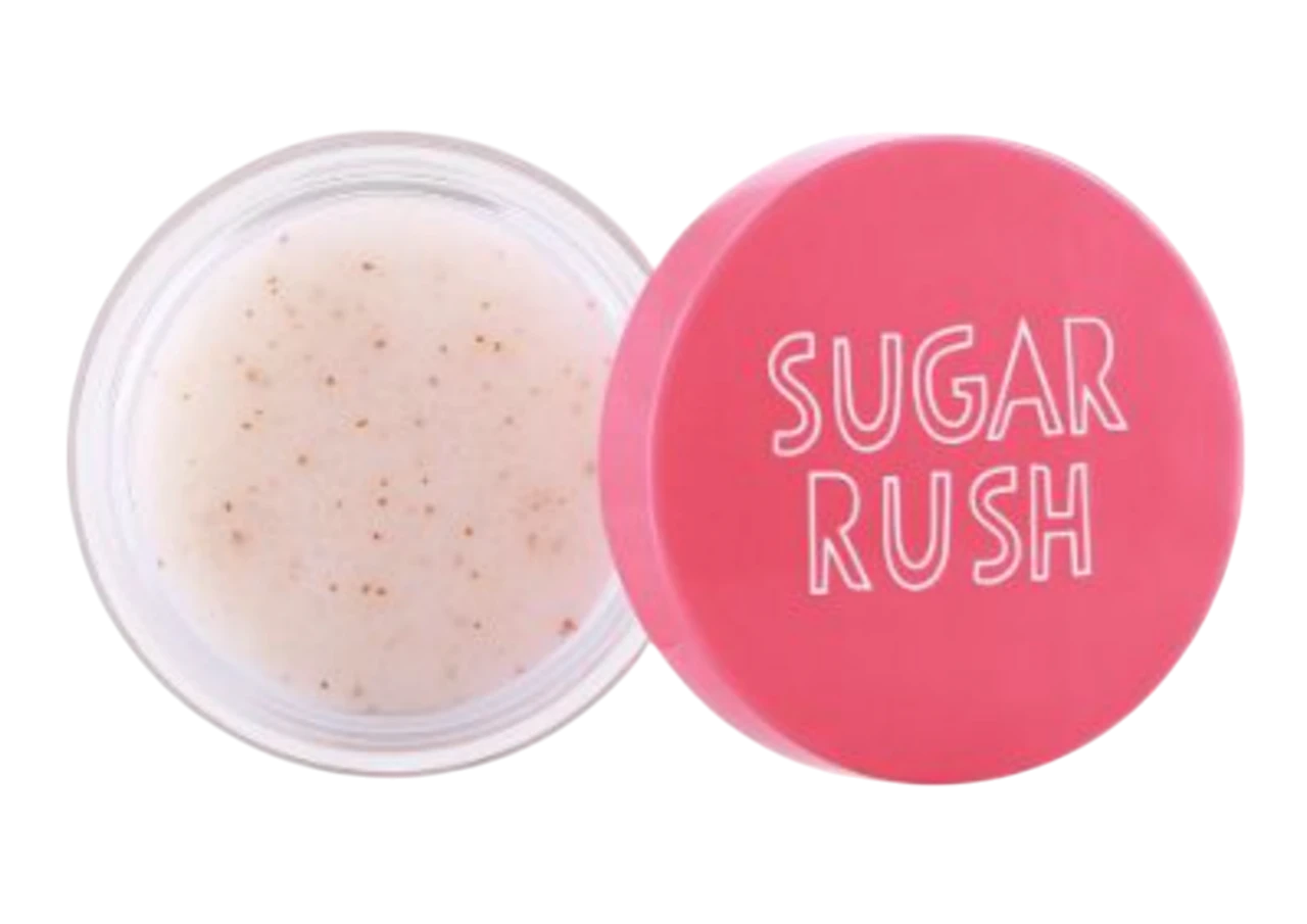 Produk Emina Sugar Rush Lip Scrub dalam kemasan jar dengan butiran gula